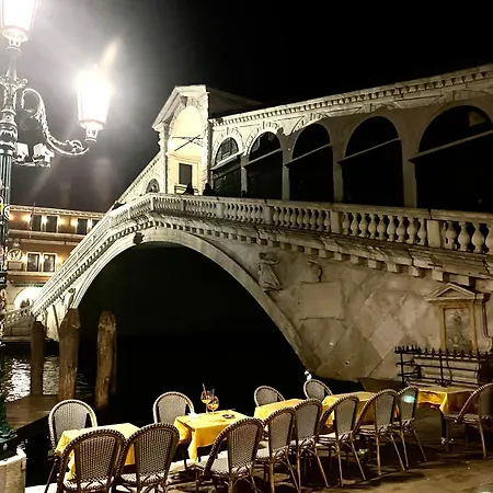 Lägenhet Allegretto Rialto